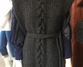 哥本哈根 – 奢华羊绒的时尚腰带式披风